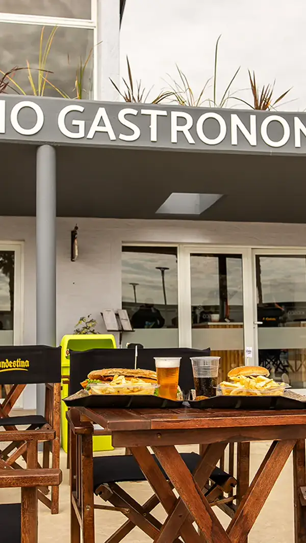 Frente del patio gastronómico